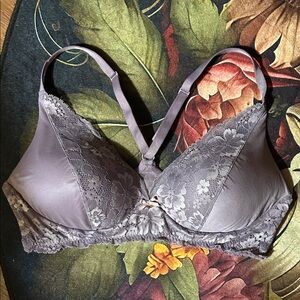 Victoria's Secret Lavender Lace Bra